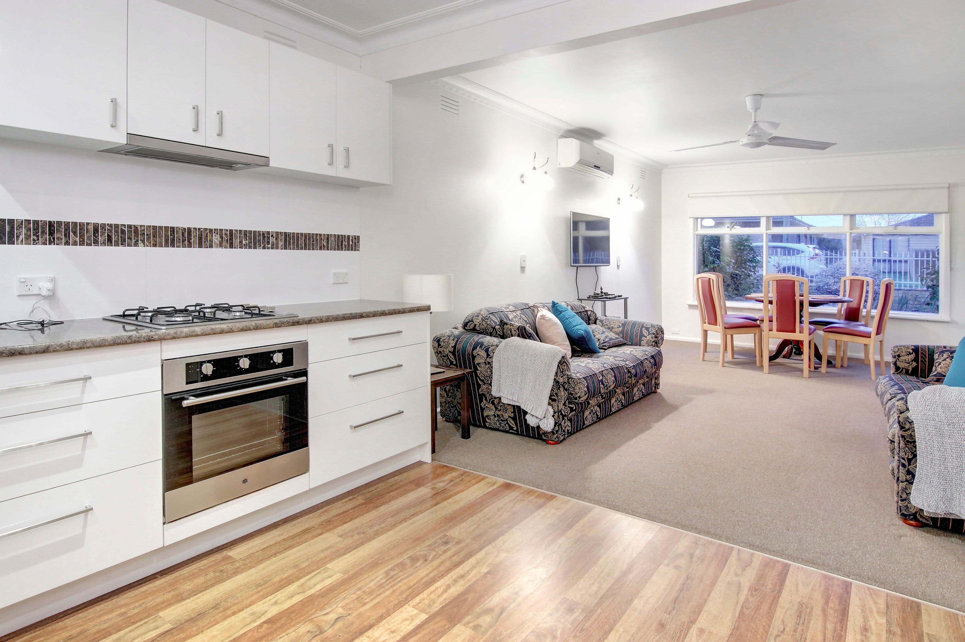 33 Leon Avenue, Rosebud VIC 3939, Rosebud - Thumbnail 3