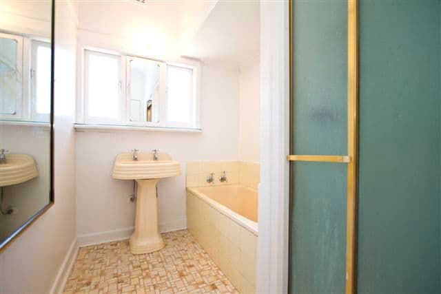 74 Waiora Road, ROSANNA VIC 3084, Rosanna - Thumbnail 5