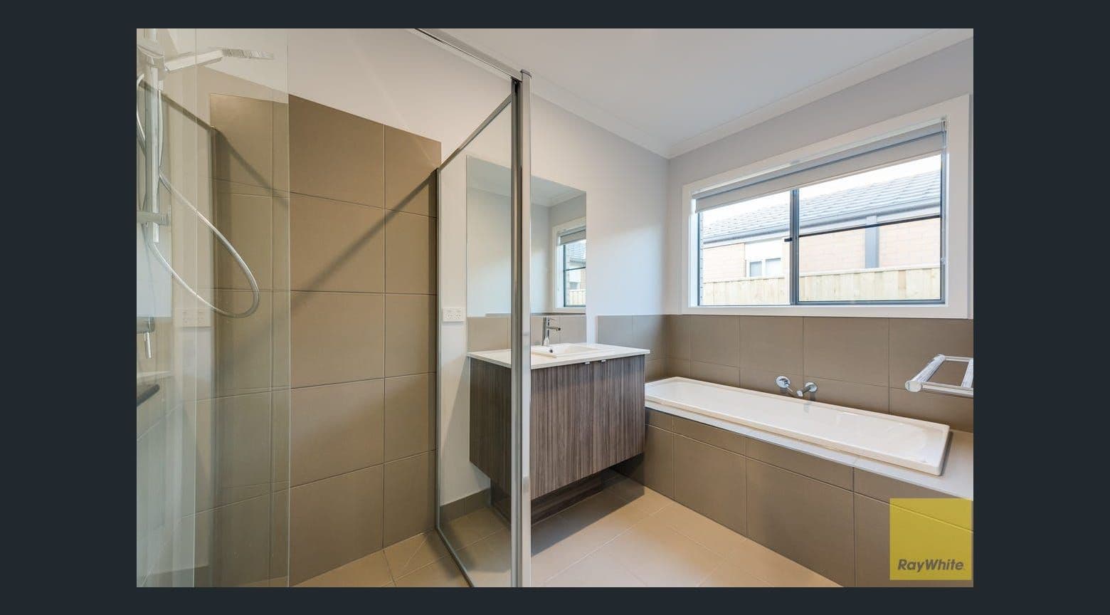 45 Chloe Street, Tarneit VIC 3029, Tarneit - Thumbnail 3