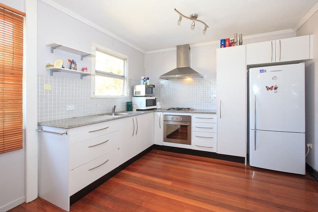 11 Hillsdale Street, MORNINGSIDE QLD 4170, Morningside - Thumbnail 4