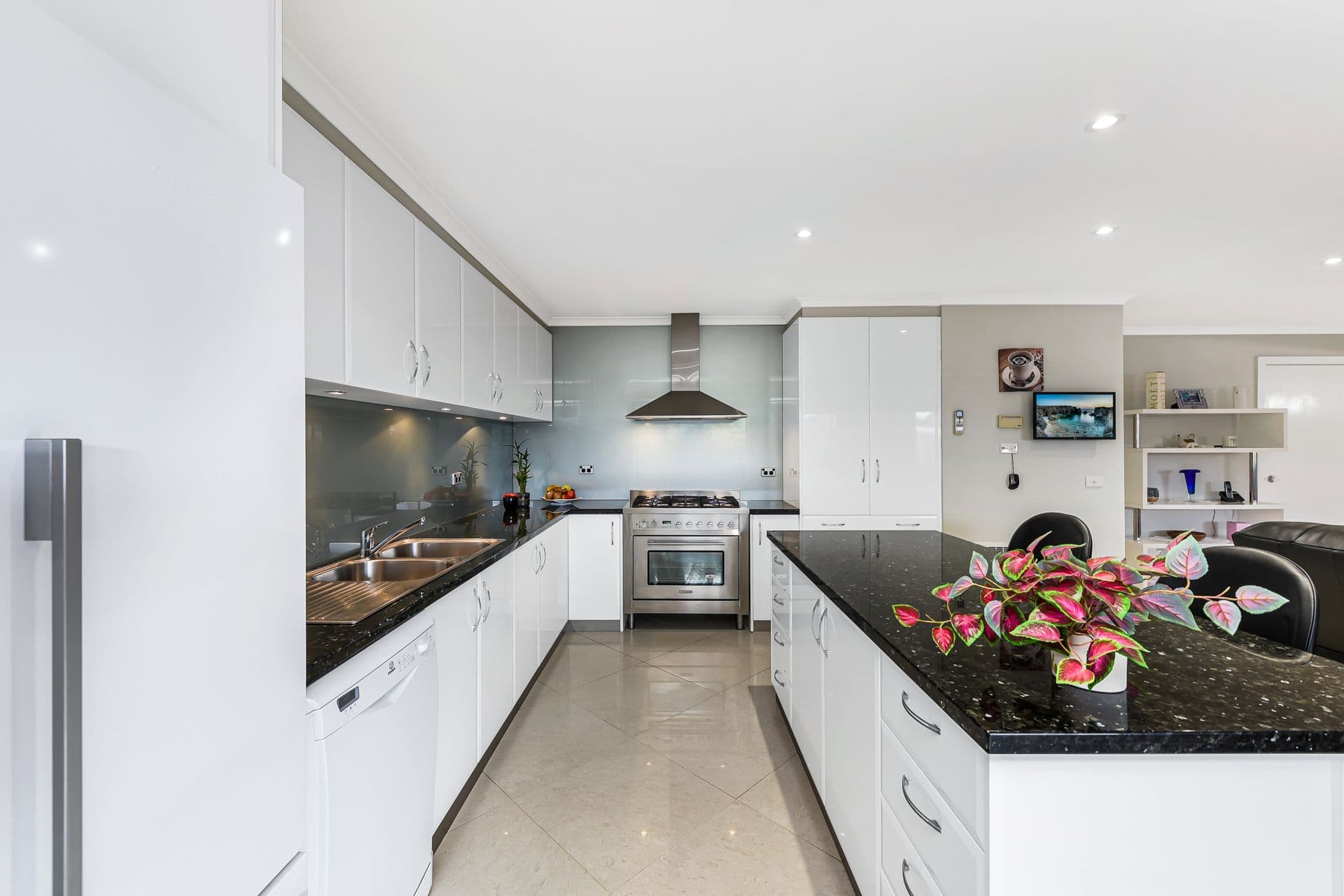 3 Knights Bridge Court, Narre Warren VIC 3805, Narre Warren - Thumbnail 5