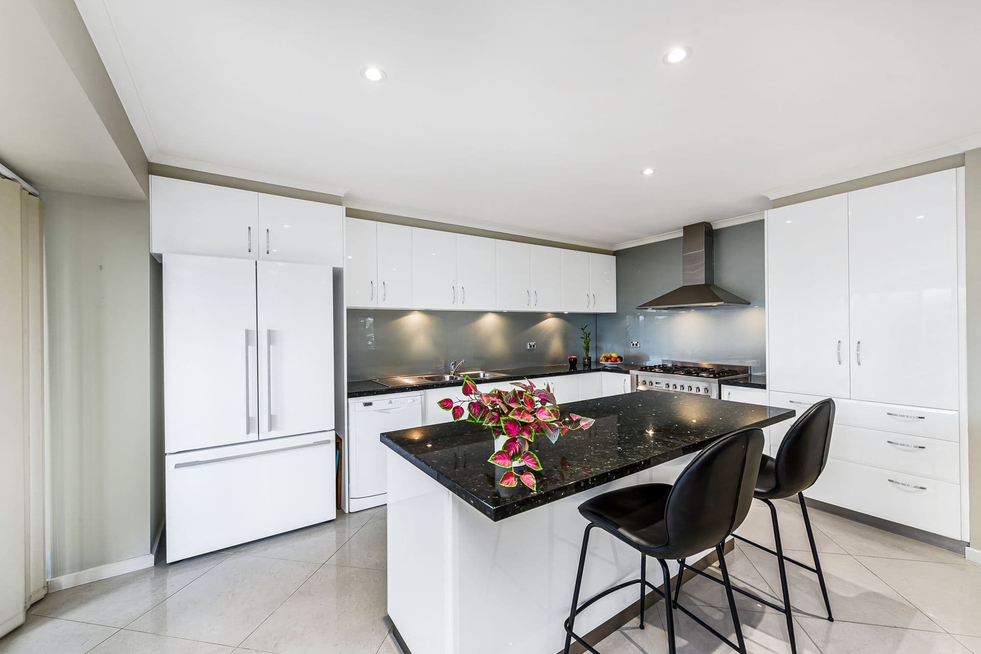 3 Knights Bridge Court, Narre Warren VIC 3805, Narre Warren - Thumbnail 6