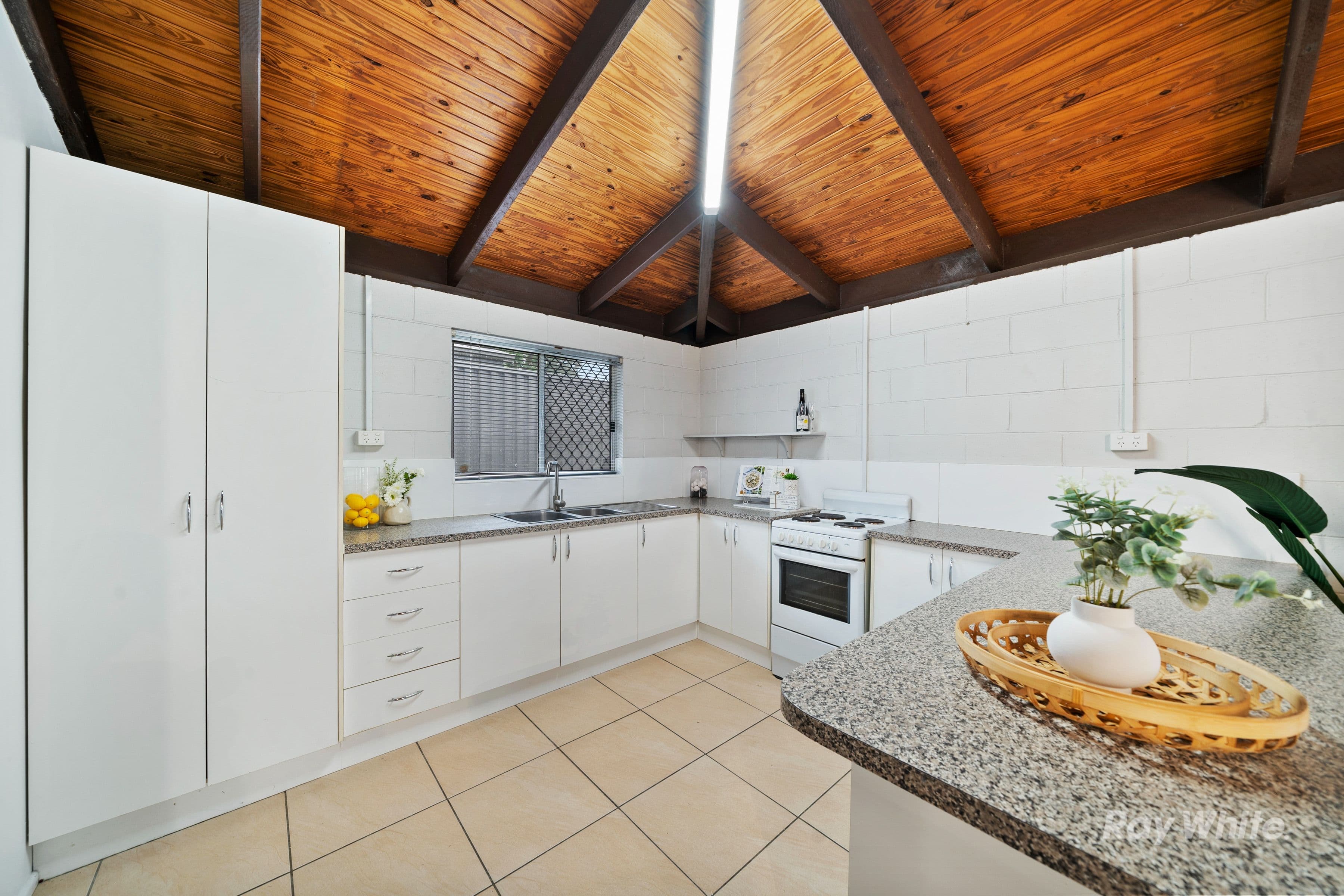 54 Waratah Drive, Crestmead QLD 4132, Crestmead - Thumbnail 2