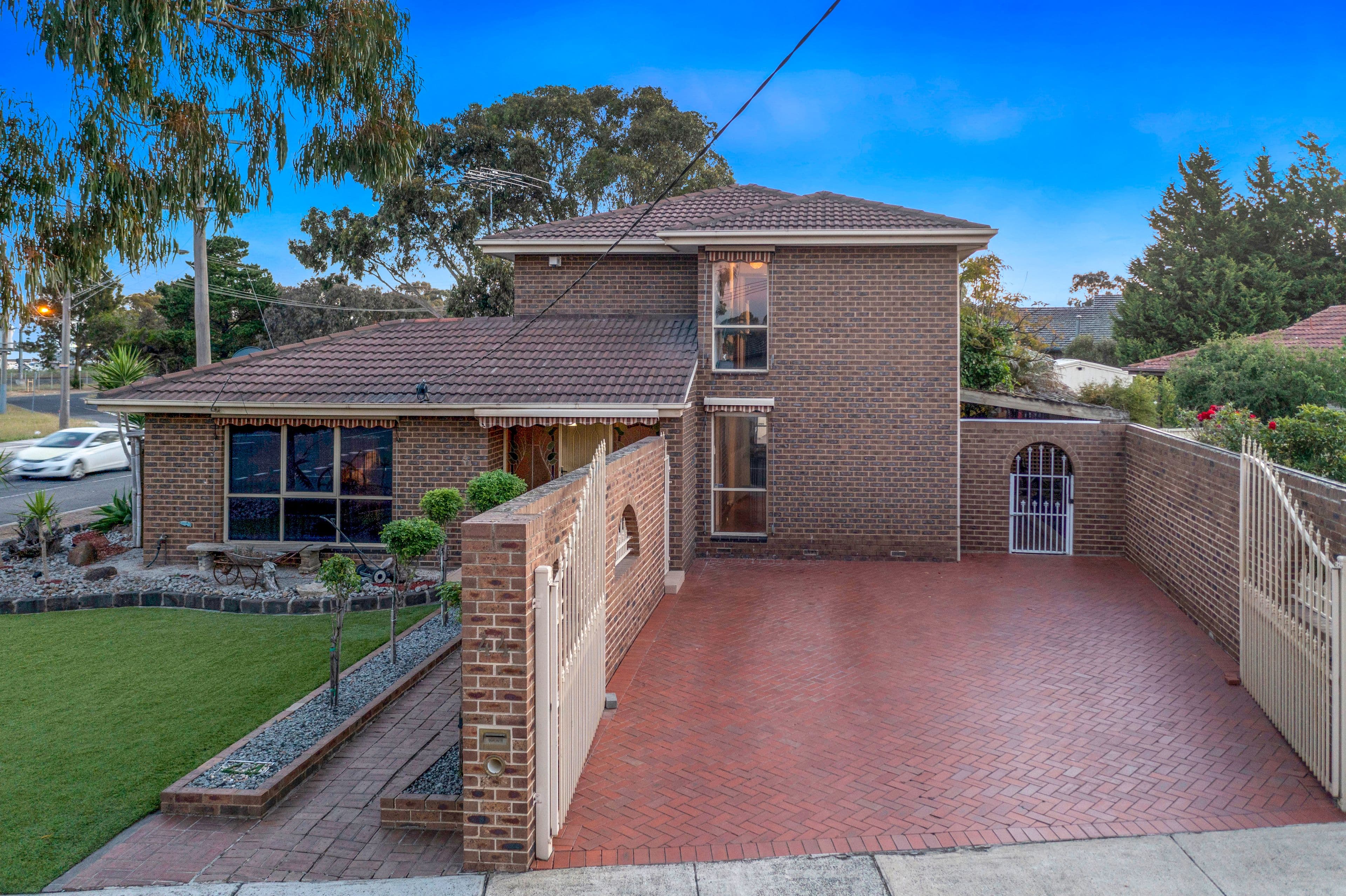 44 Hothlyn Drive, Craigieburn VIC 3064, Craigieburn - Thumbnail 3