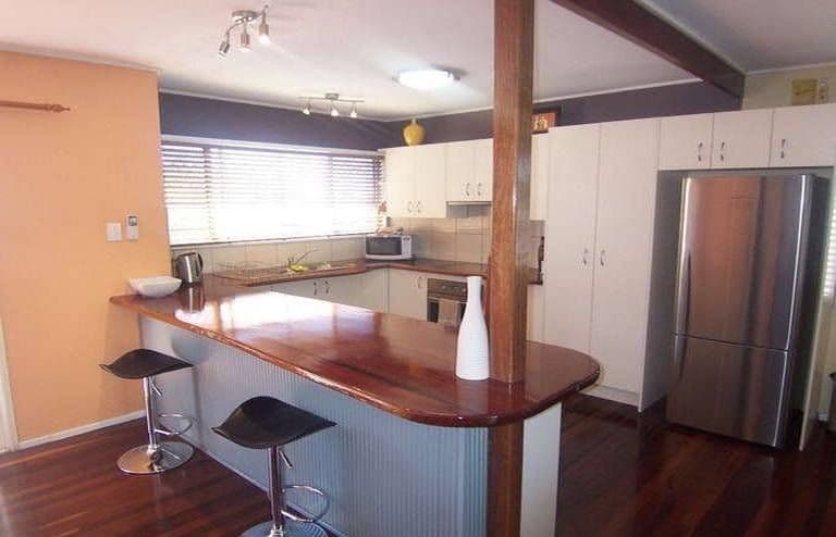 13 Liverpool Street, EIGHT MILE PLAINS QLD 4113, Eight Mile Plains - Thumbnail 2