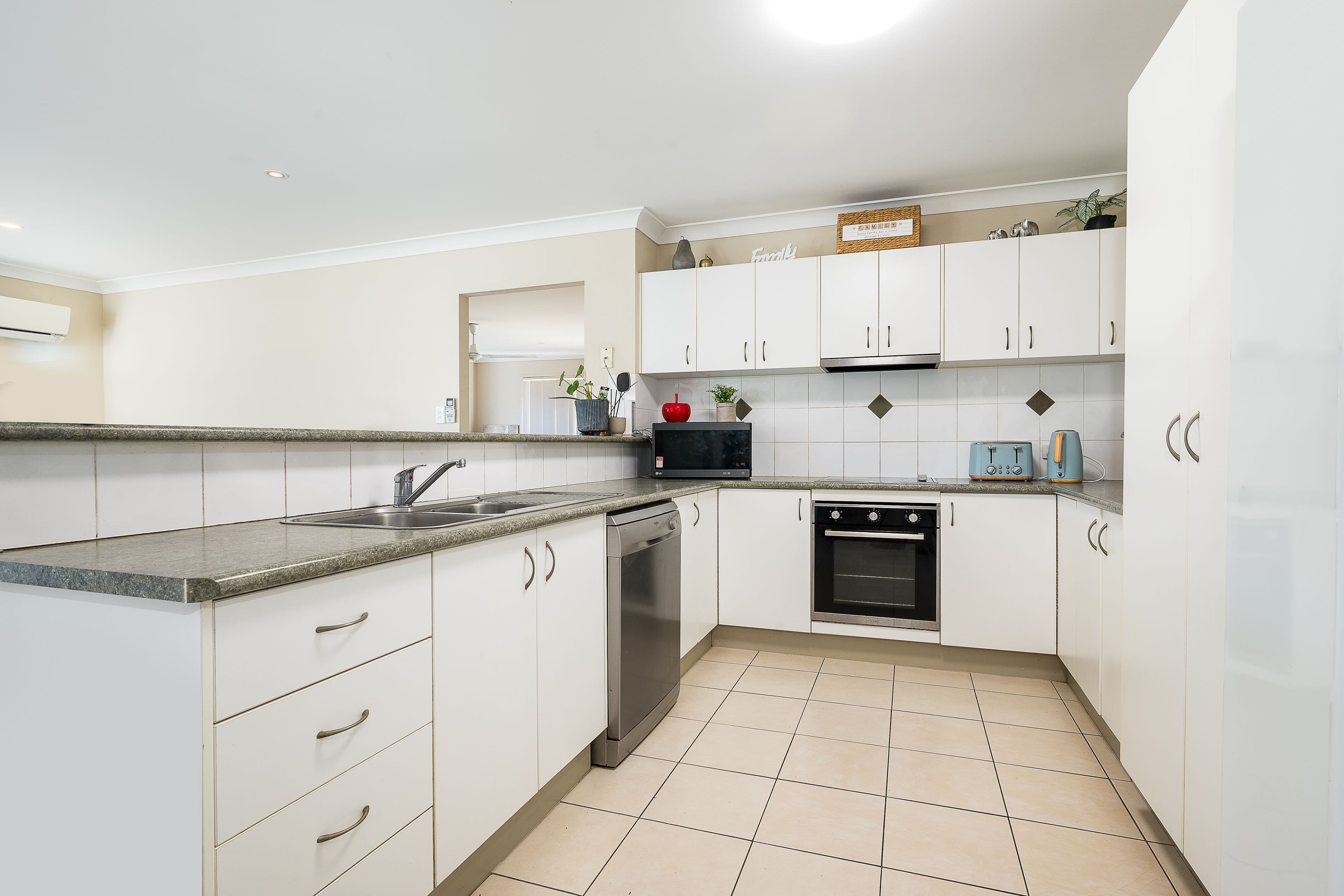 16 Mainwaring Crescent, Davoren Park SA 5113, Davoren Park - Thumbnail 4