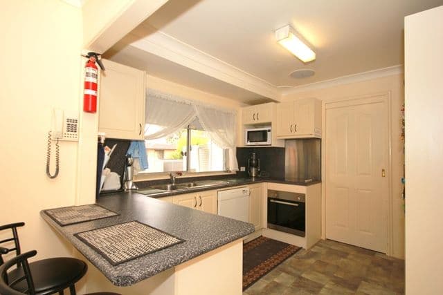 114 Rex Road, GEORGES HALL NSW 2198, Georges Hall - Thumbnail 3