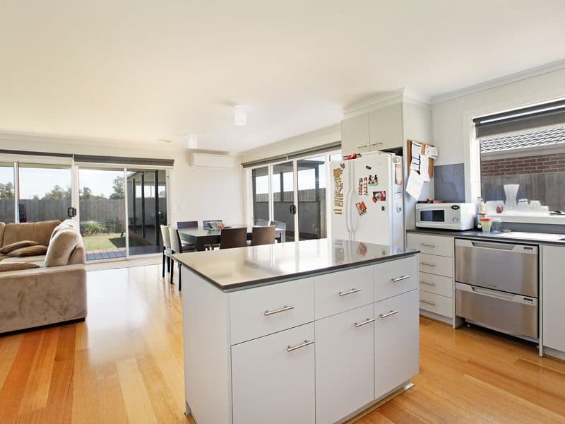 33 Werner Avenue, MARSHALL VIC 3216, Marshall - Thumbnail 4