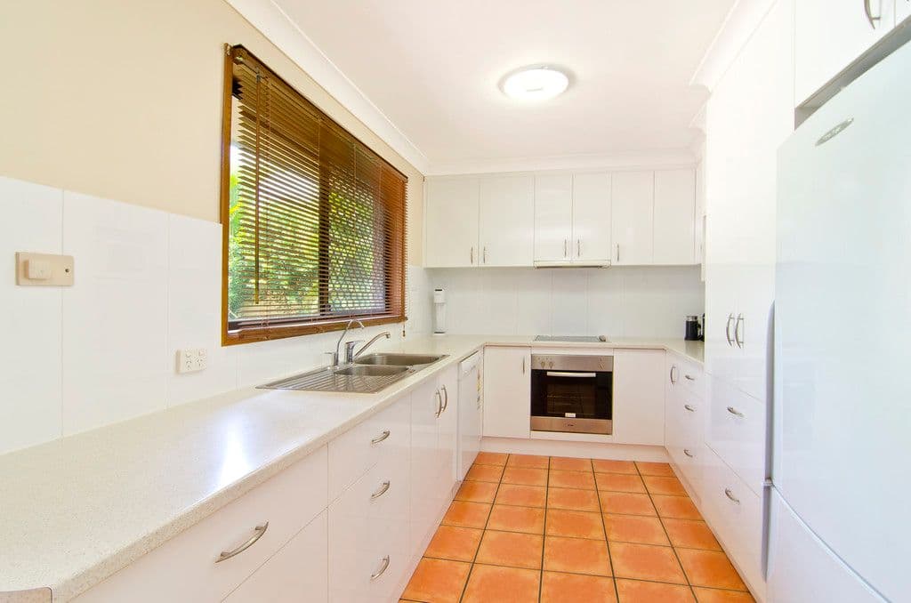 7 Currant Street, ELANORA QLD 4221, Elanora - Thumbnail 3