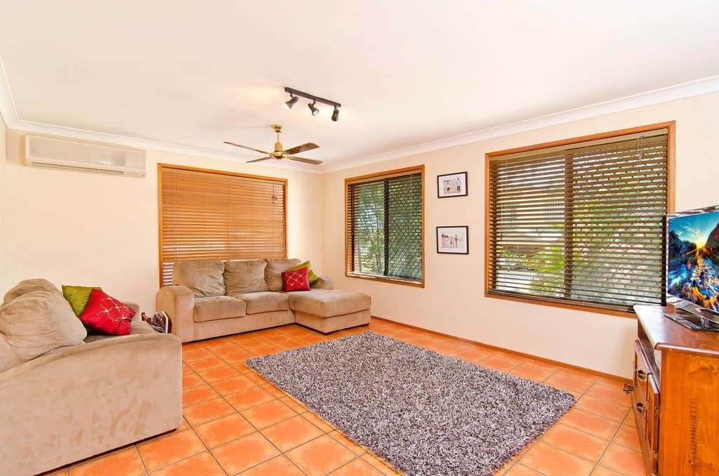 7 Currant Street, ELANORA QLD 4221, Elanora - Thumbnail 5