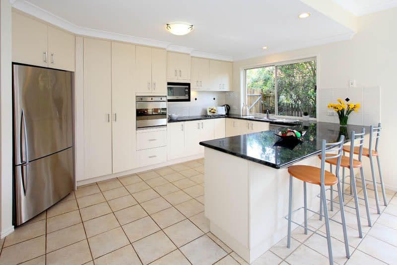 12 Grey Gum Close, BRIDGEMAN DOWNS QLD 4035, Bridgeman Downs - Thumbnail 4
