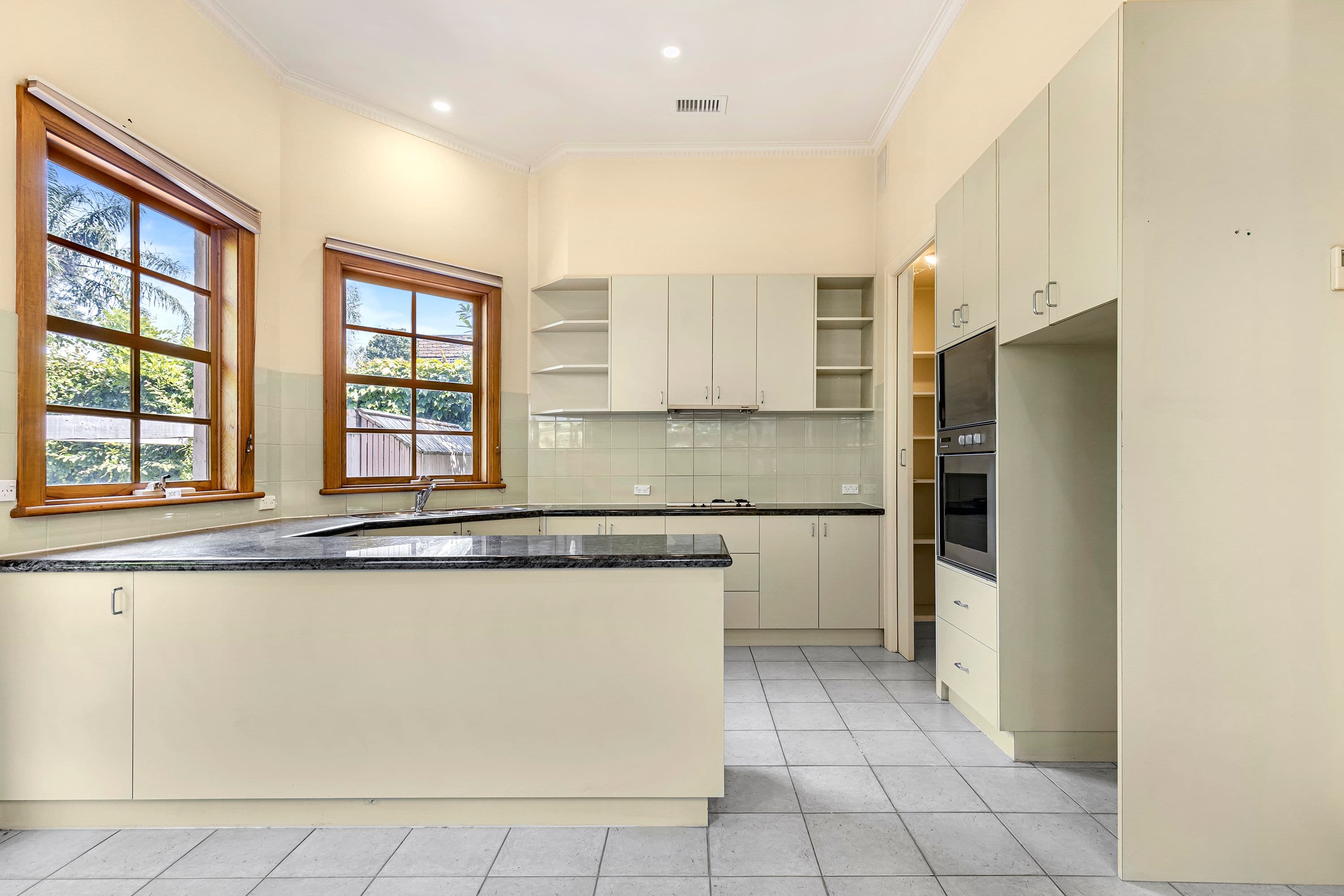 2A Rubens Grove, Canterbury VIC 3126, Canterbury - Thumbnail 4