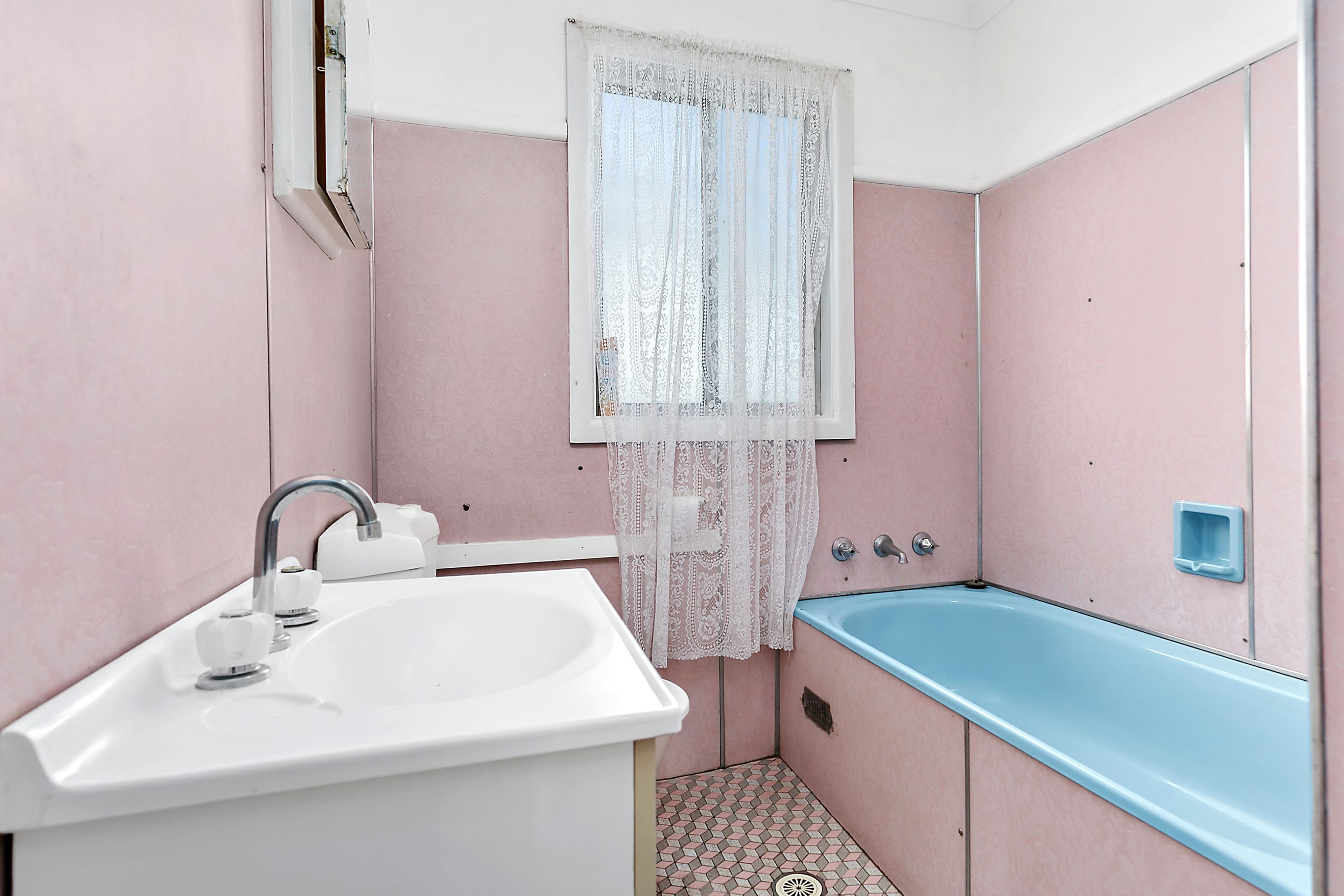 15 Central Avenue, Oak Flats - Thumbnail 5