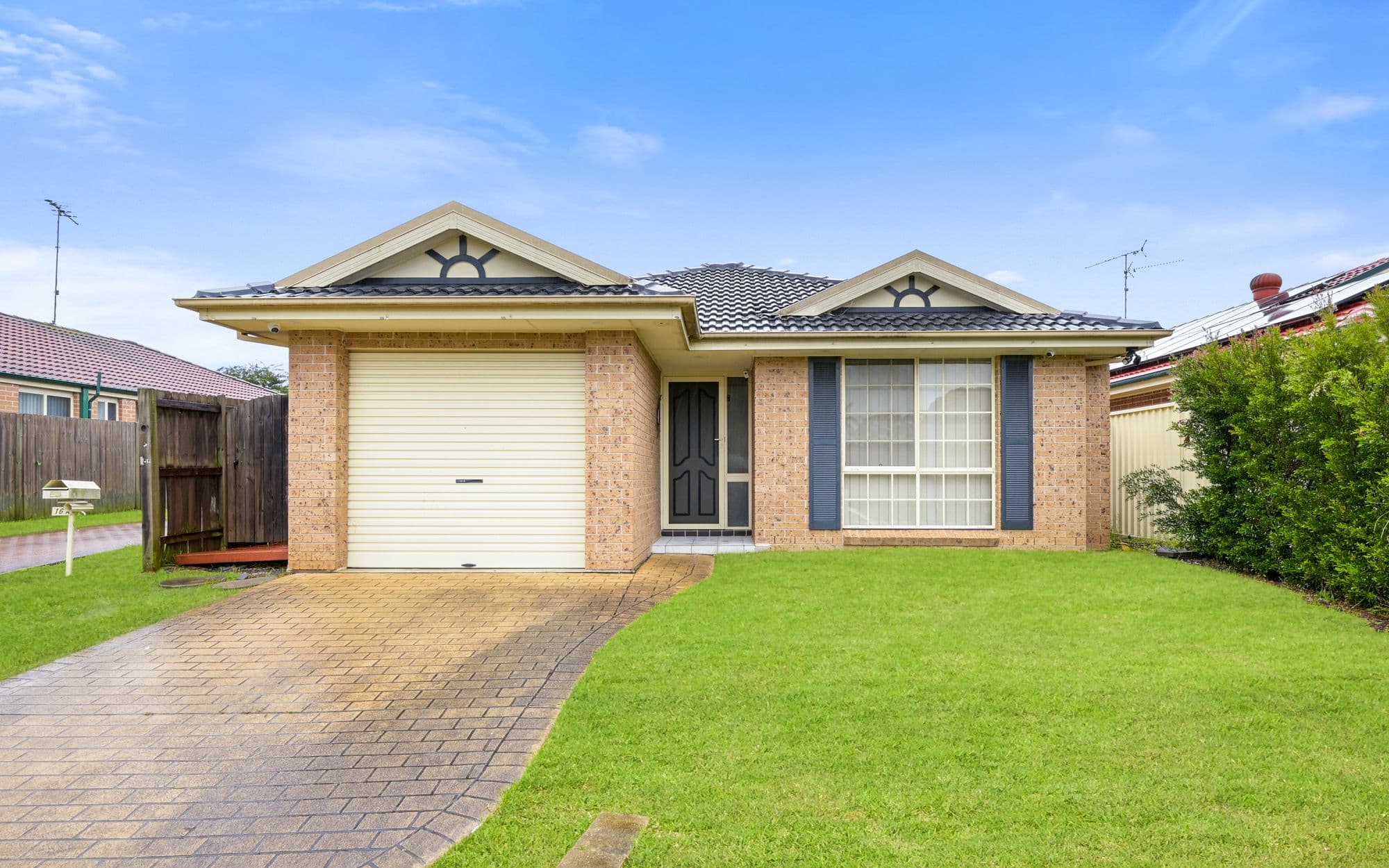 14 Crommelin Crescent, St Helens Park NSW 2560, St Helens Park - Image 1