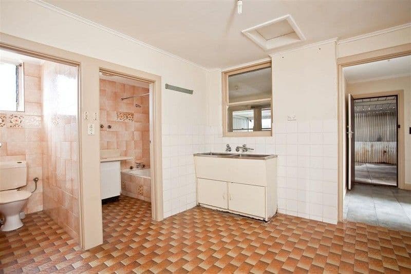 90 Agnes Street, OTTOWAY SA 5013, Ottoway - Thumbnail 7