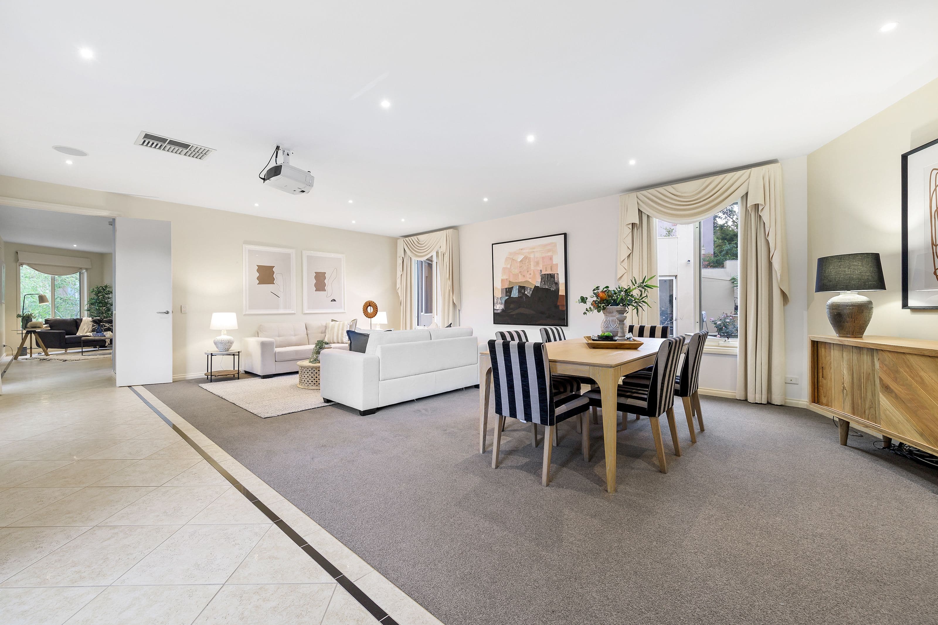 25 Aurisch Avenue, Glen Waverley VIC 3150, Glen Waverley - Thumbnail 3