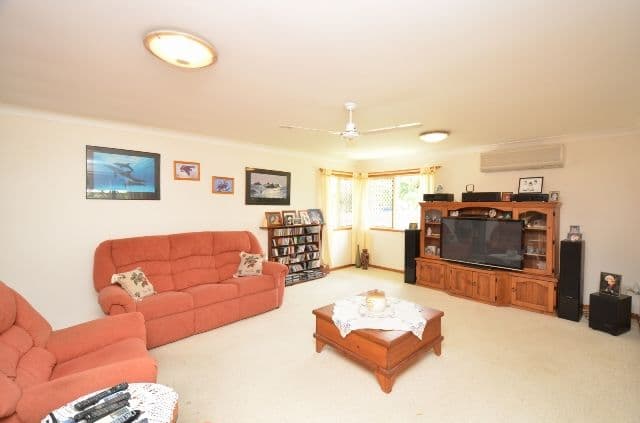 16 Elberry Crescent, KELSO QLD 4815, Kelso - Thumbnail 3