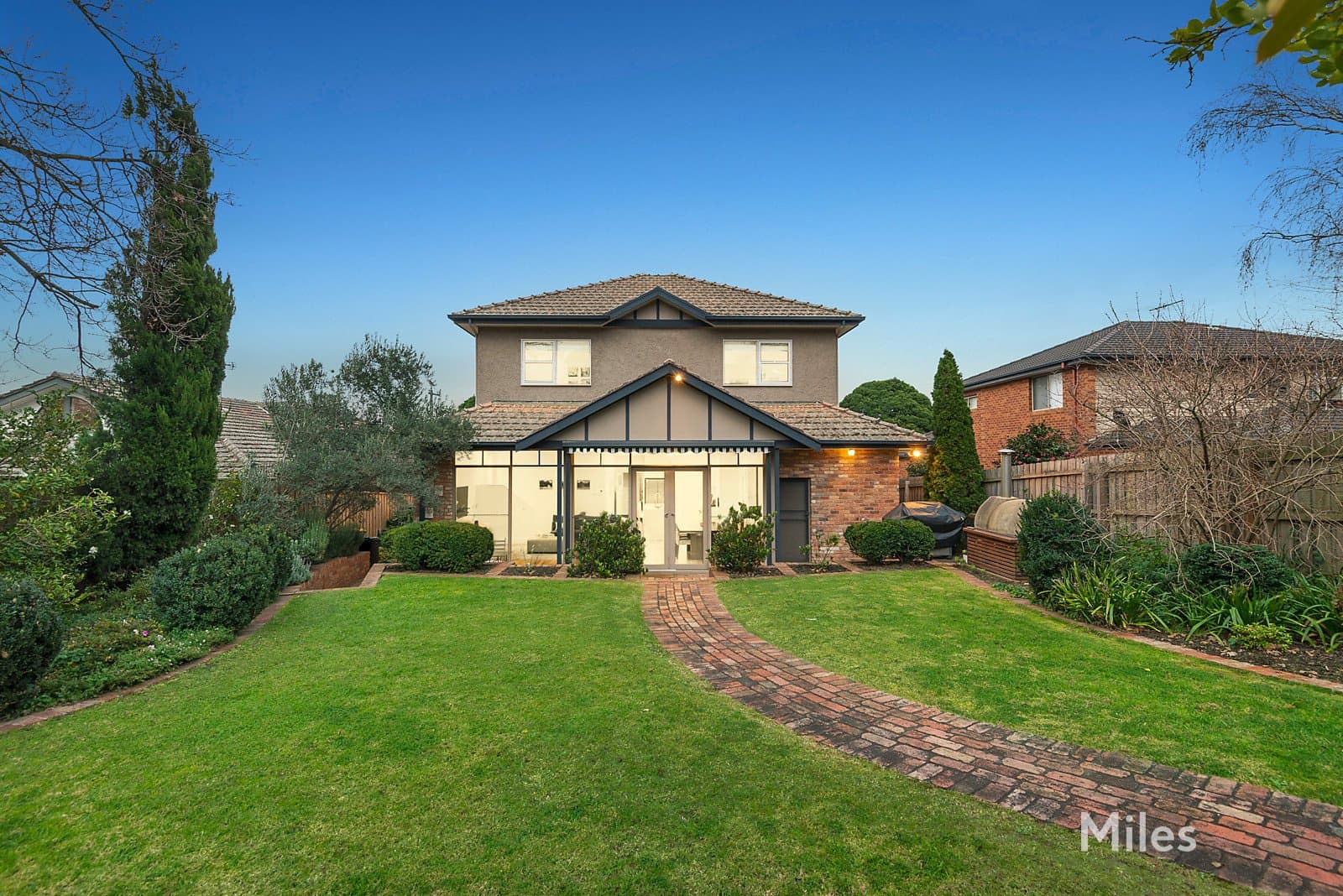 46 Hopetoun Grove, Eaglemont, Eaglemont - Thumbnail 2