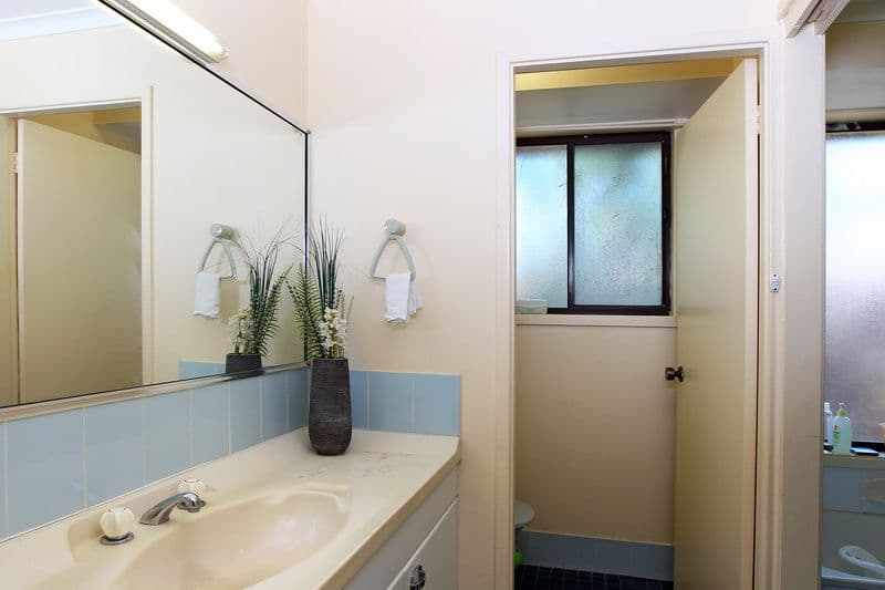 11 Balmaringa Avenue, NORTH NOWRA NSW 2541, North Nowra - Thumbnail 8