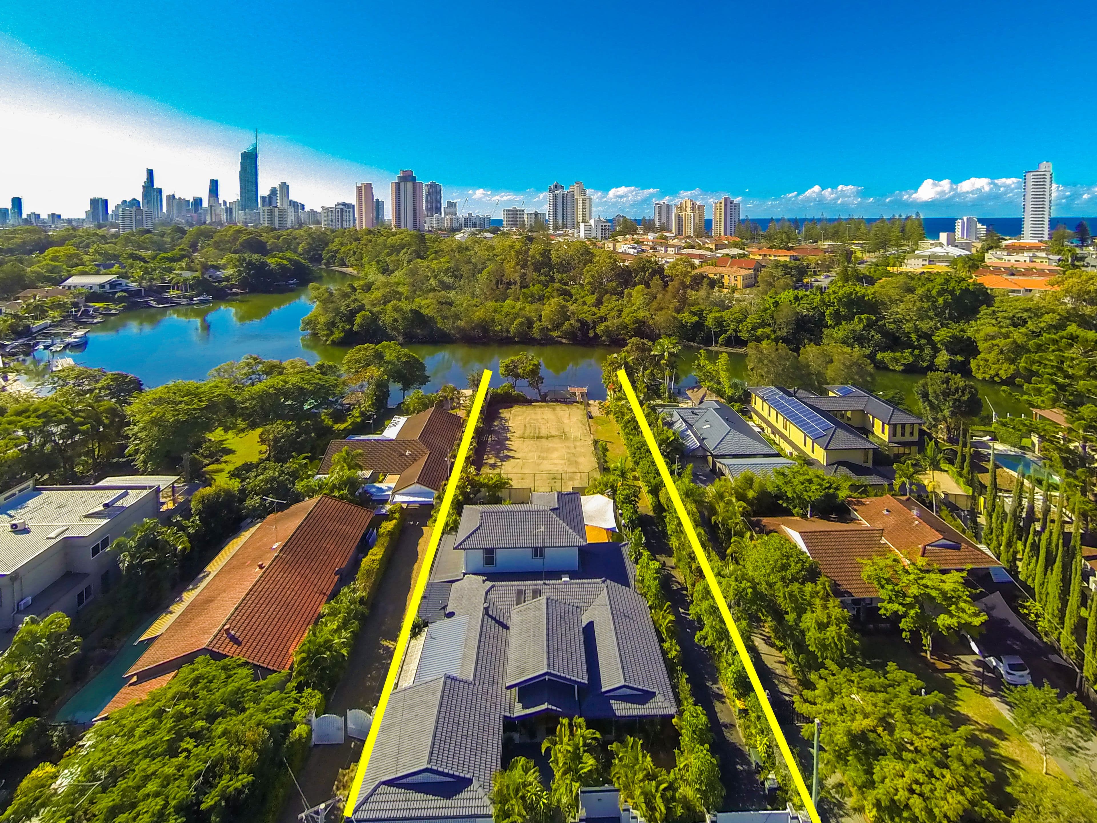 26-28 Karina Crescent, Broadbeach Waters QLD 4218, Broadbeach Waters - Thumbnail 2