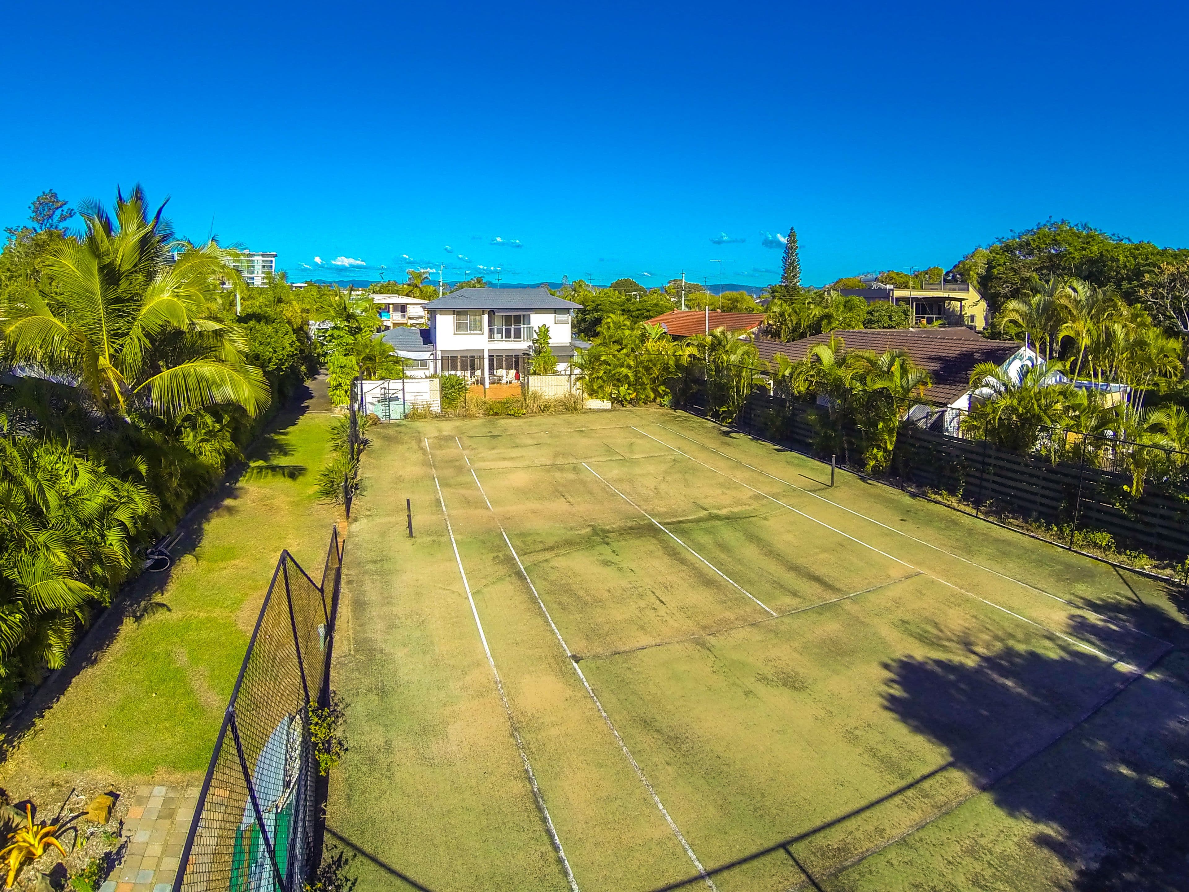 26-28 Karina Crescent, Broadbeach Waters QLD 4218, Broadbeach Waters - Thumbnail 3