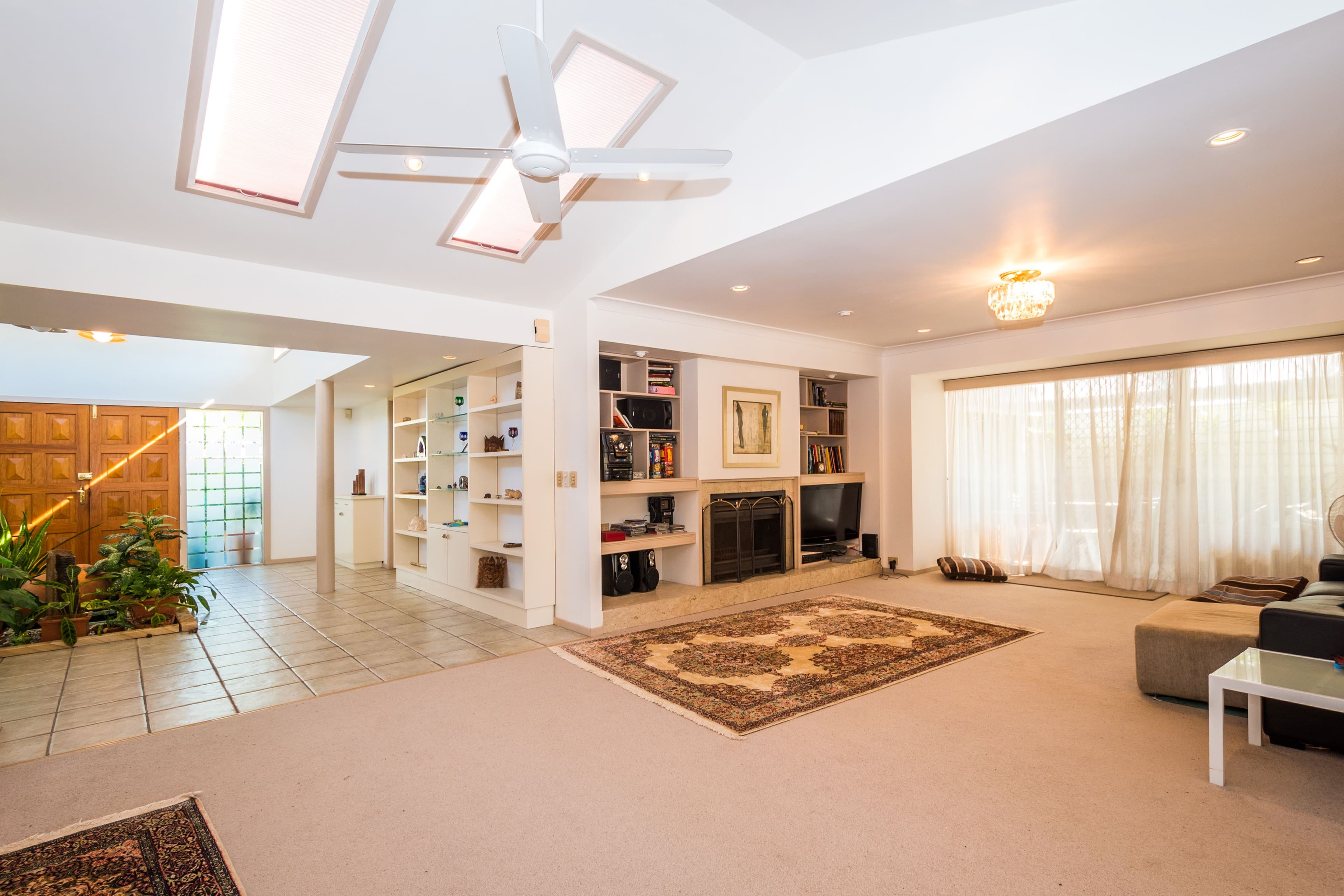 26-28 Karina Crescent, Broadbeach Waters QLD 4218, Broadbeach Waters - Thumbnail 5