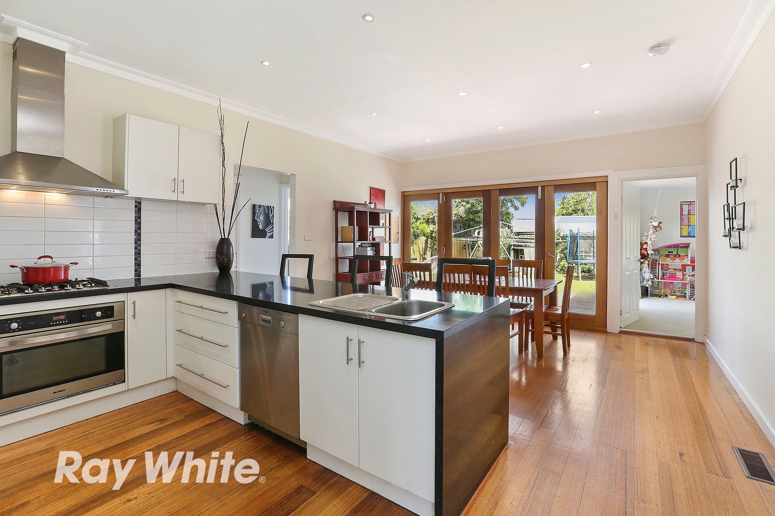 27 Tasman Avenue, Belmont VIC 3216, Belmont - Thumbnail 5