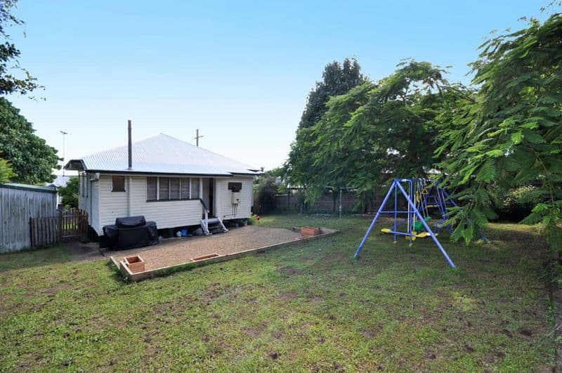 5 Gurley Street, WAVELL HEIGHTS QLD 4012, Wavell Heights - Thumbnail 6