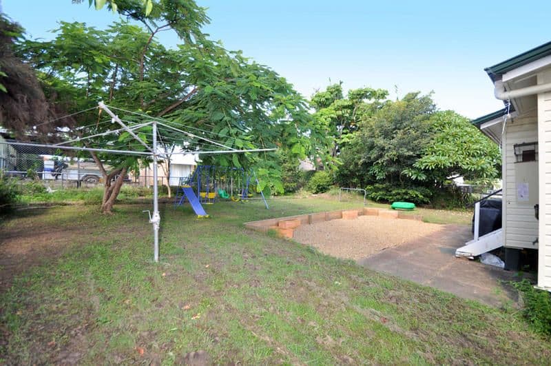 5 Gurley Street, WAVELL HEIGHTS QLD 4012, Wavell Heights - Thumbnail 8