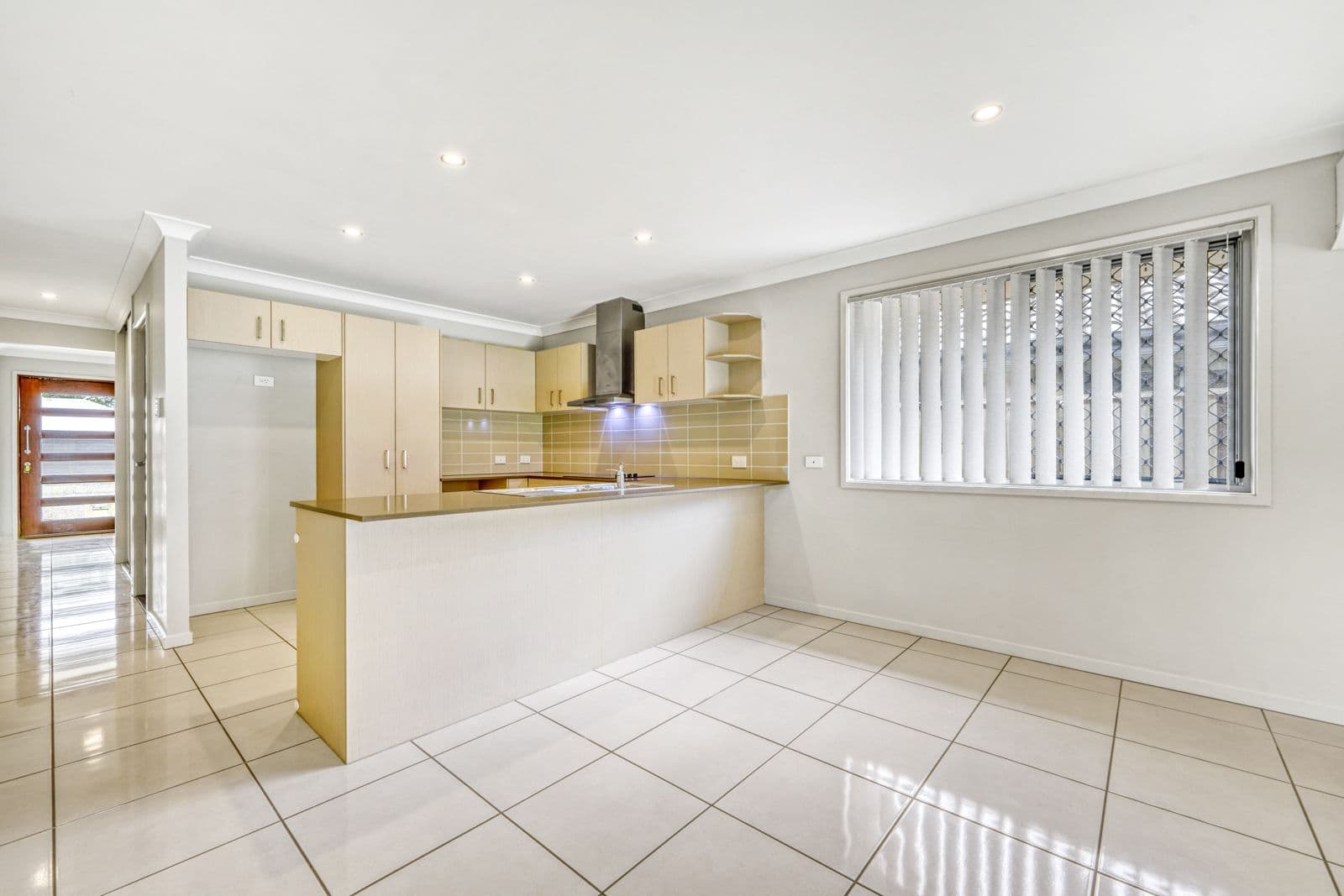 24 Honeyeater Crescent, Dakabin QLD 4503, Dakabin - Thumbnail 4