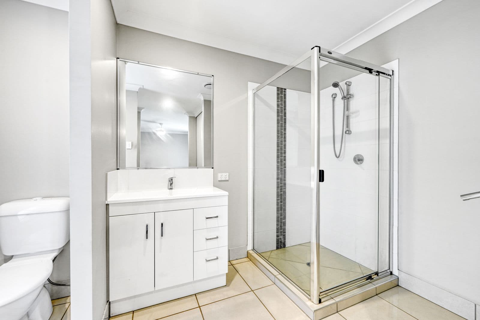 24 Honeyeater Crescent, Dakabin QLD 4503, Dakabin - Thumbnail 8