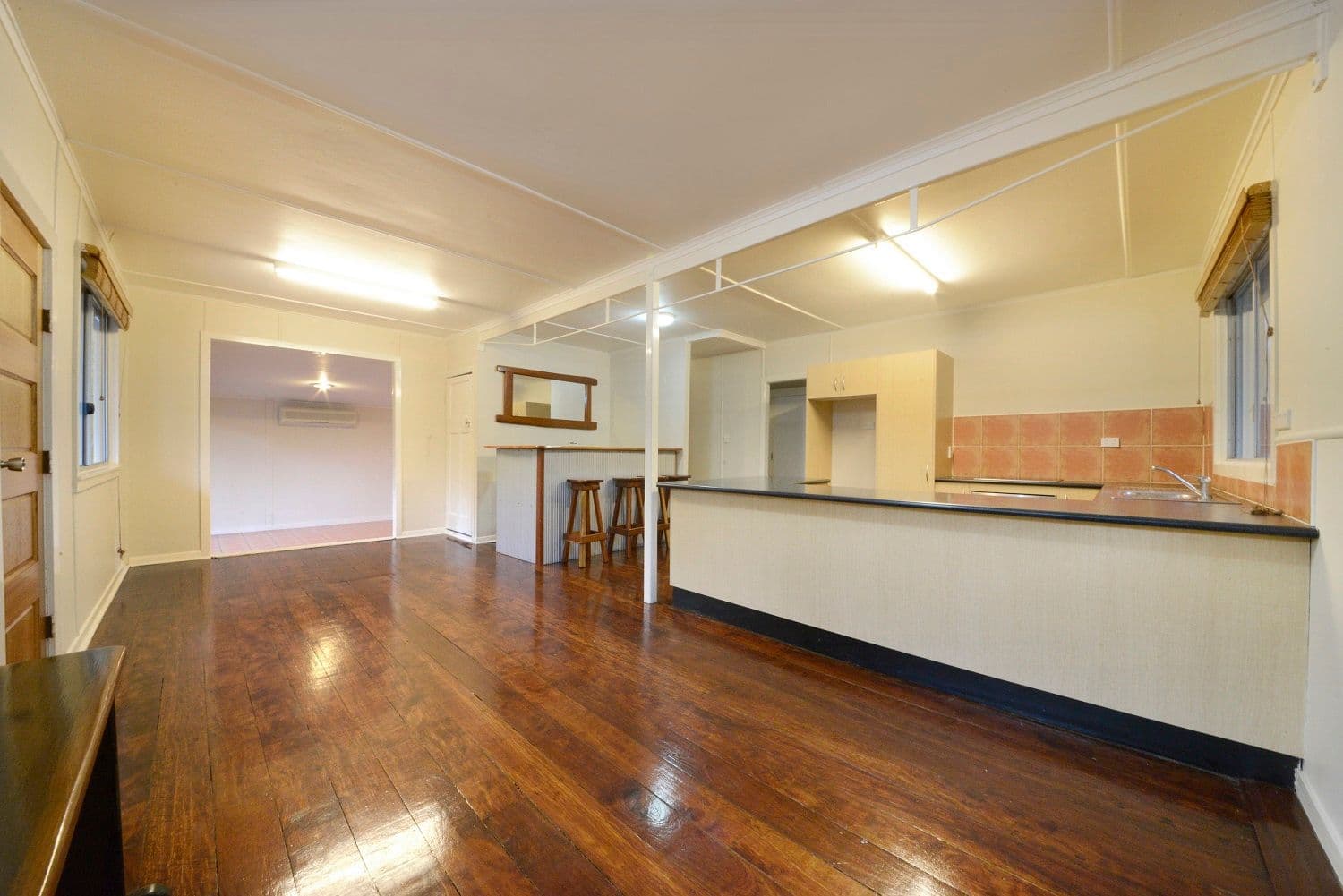 11 Hillcrest Avenue, Airlie Beach QLD 4802, Airlie Beach - Thumbnail 3