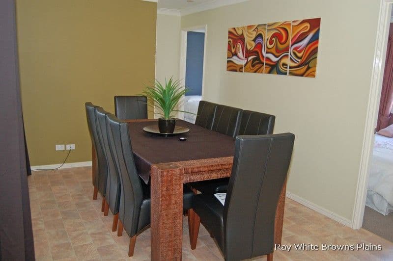 12 Rutyna Court, CRESTMEAD QLD 4132, Crestmead - Thumbnail 4