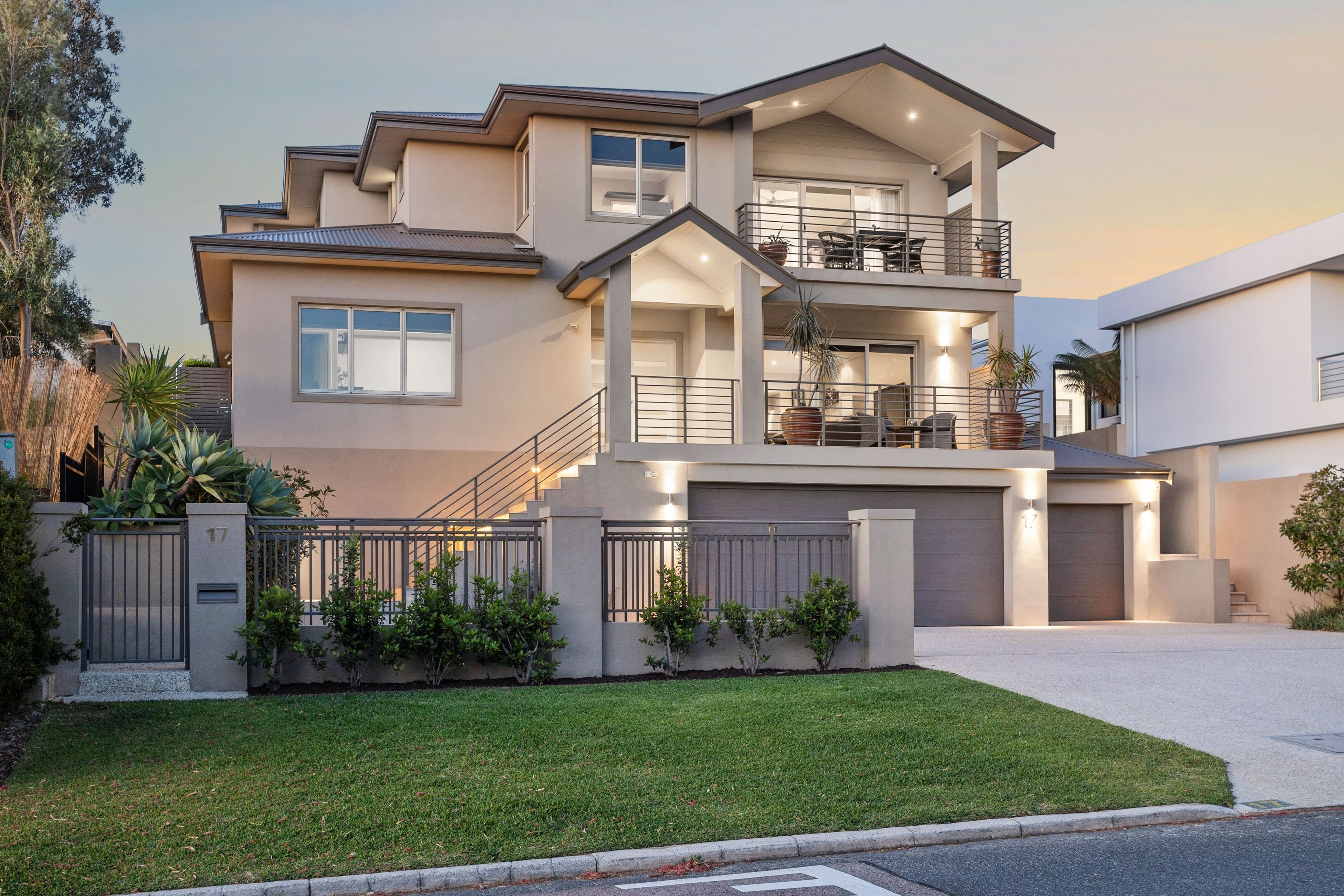 17 Robin Avenue, Sorrento WA 6020, Sorrento - Image 1