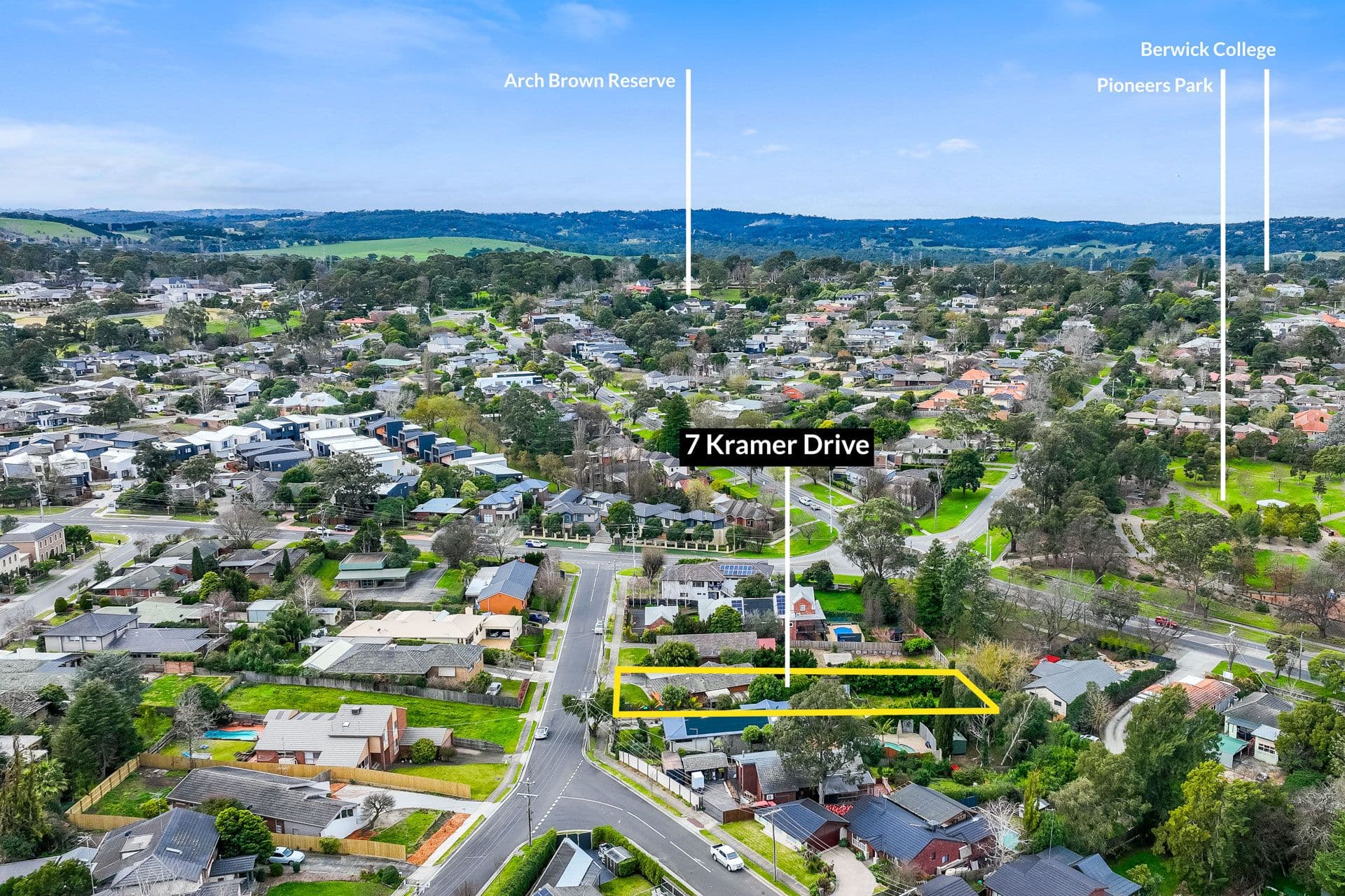 7 Kramer Drive, Berwick VIC 3806, Berwick - Thumbnail 4
