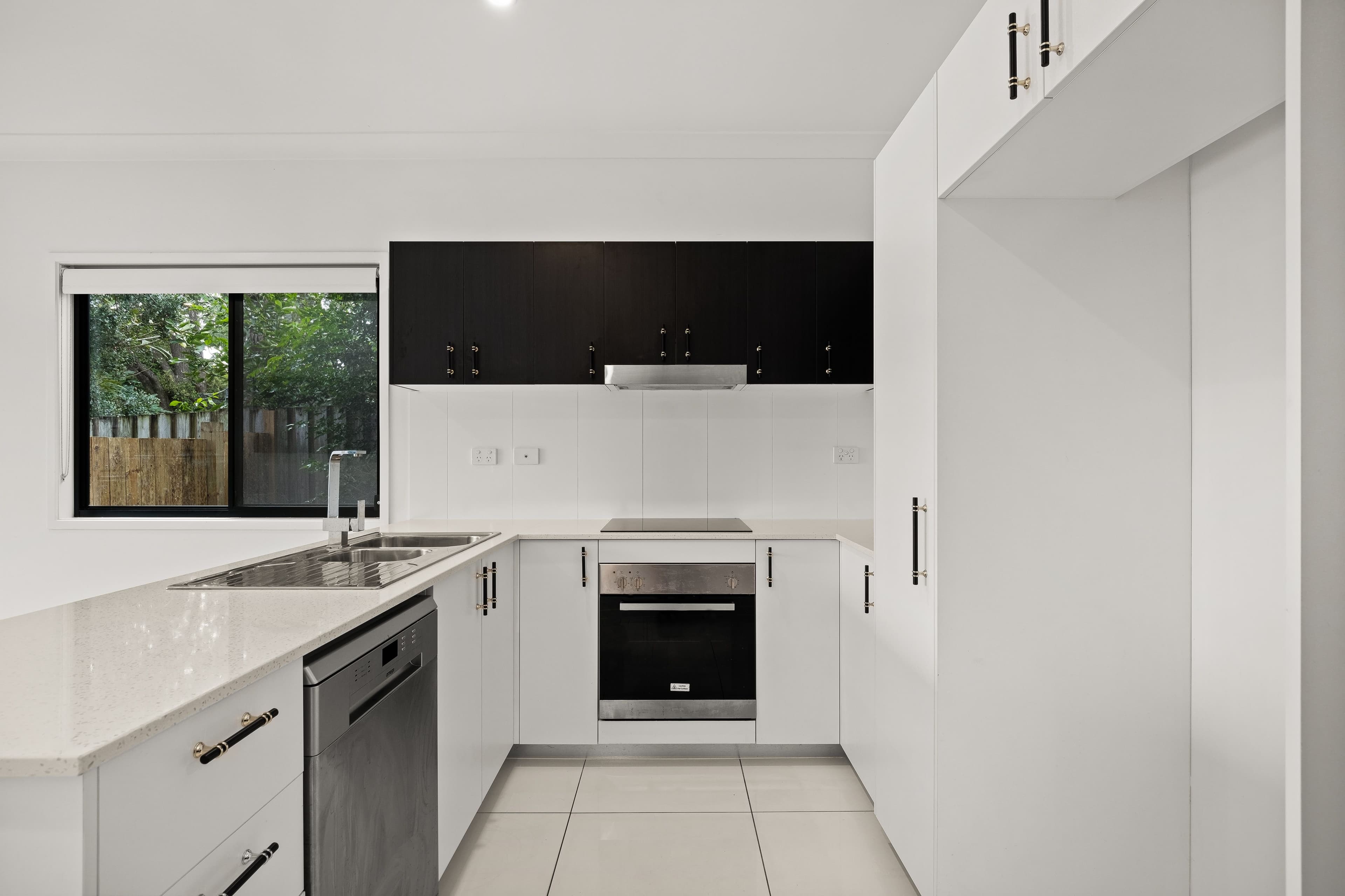 14 Goodwin Terrace, Moorooka QLD 4105, Moorooka - Thumbnail 2