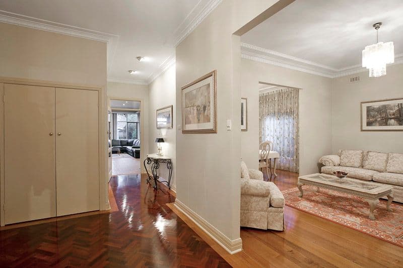 52 Hall Street, MCKINNON VIC 3204, McKinnon - Thumbnail 2