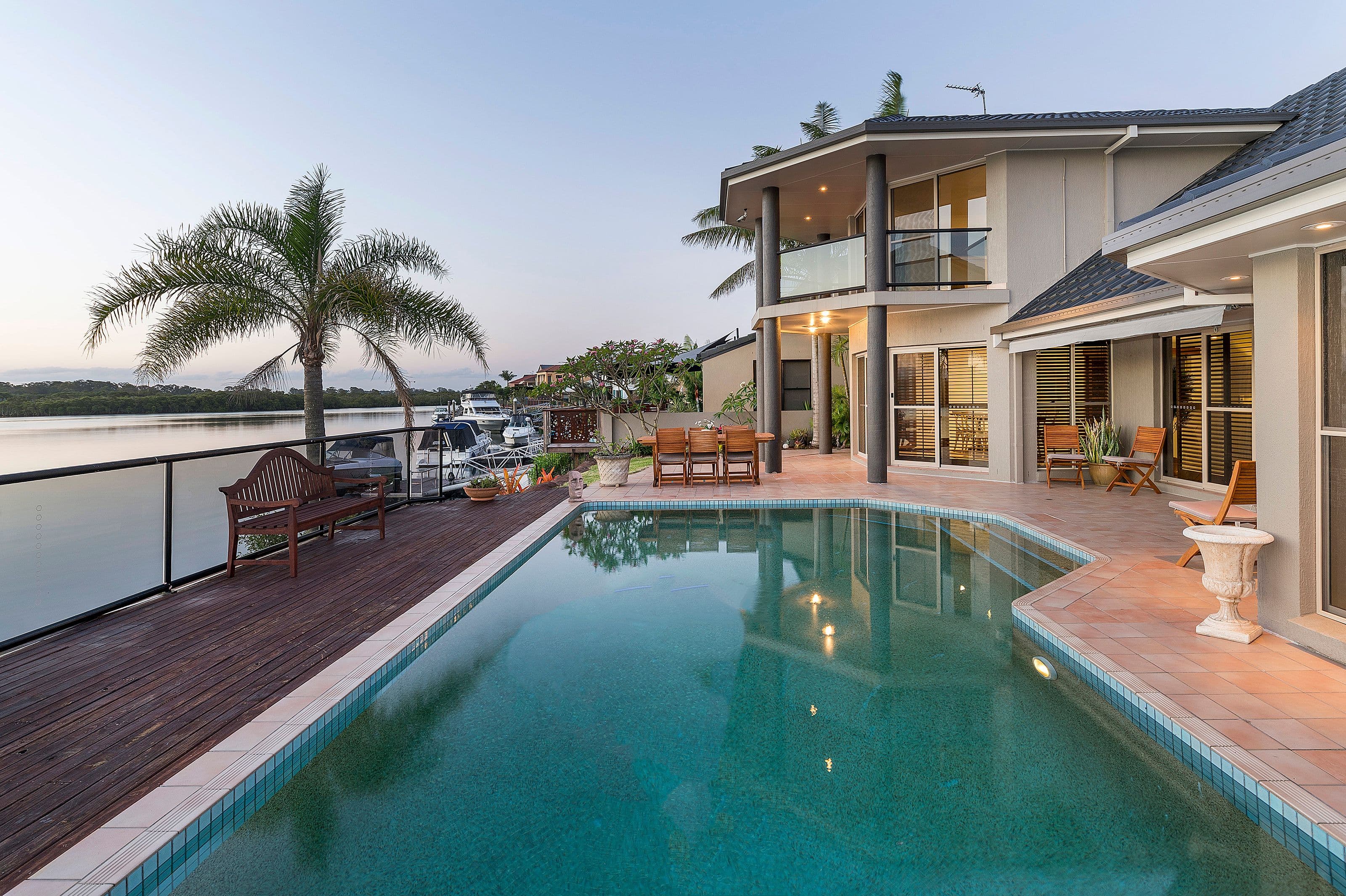 46 Tradewinds Avenue, Paradise Point QLD 4216, Paradise Point - Thumbnail 2