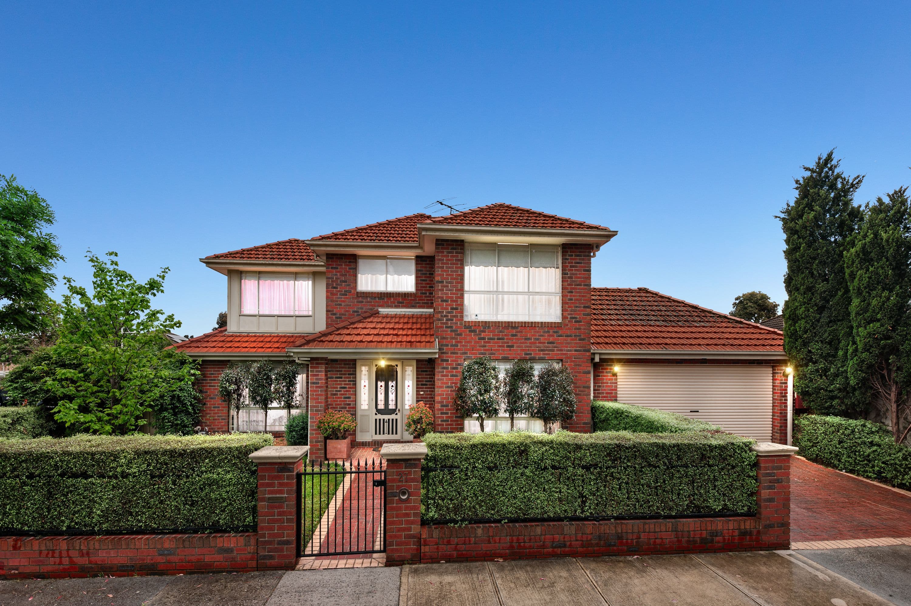 27 Tiffany Grove, South Morang VIC 3752, South Morang - Image 1