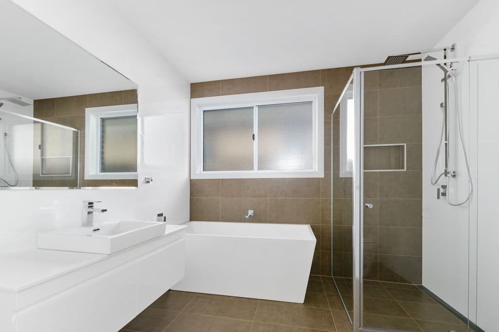 6 Cloverfield Place, Horsley - Thumbnail 5