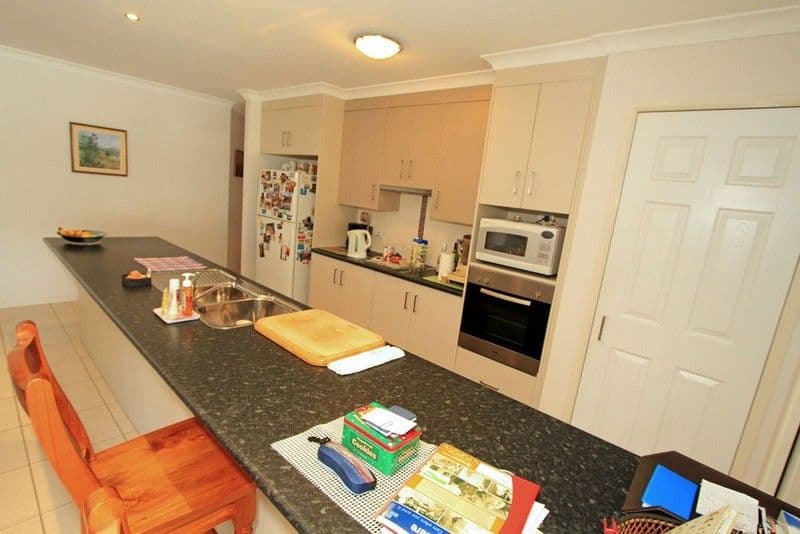 6 Driftwood Drive, ROSSLYN QLD 4703, Rosslyn - Thumbnail 2
