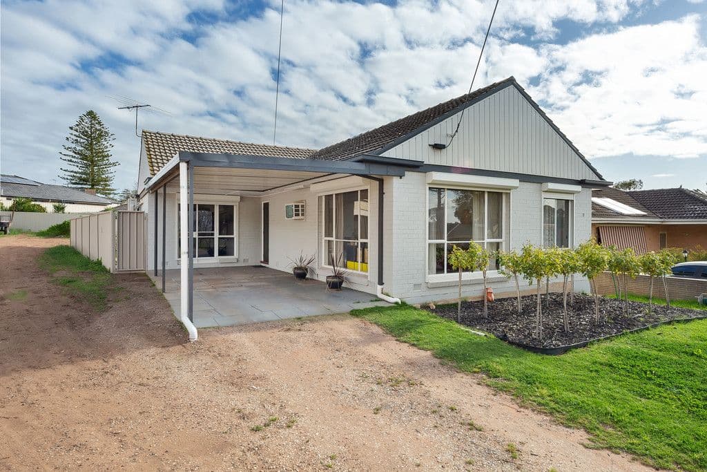 9 Regent Avenue, Pooraka SA 5095, Pooraka - Image 1