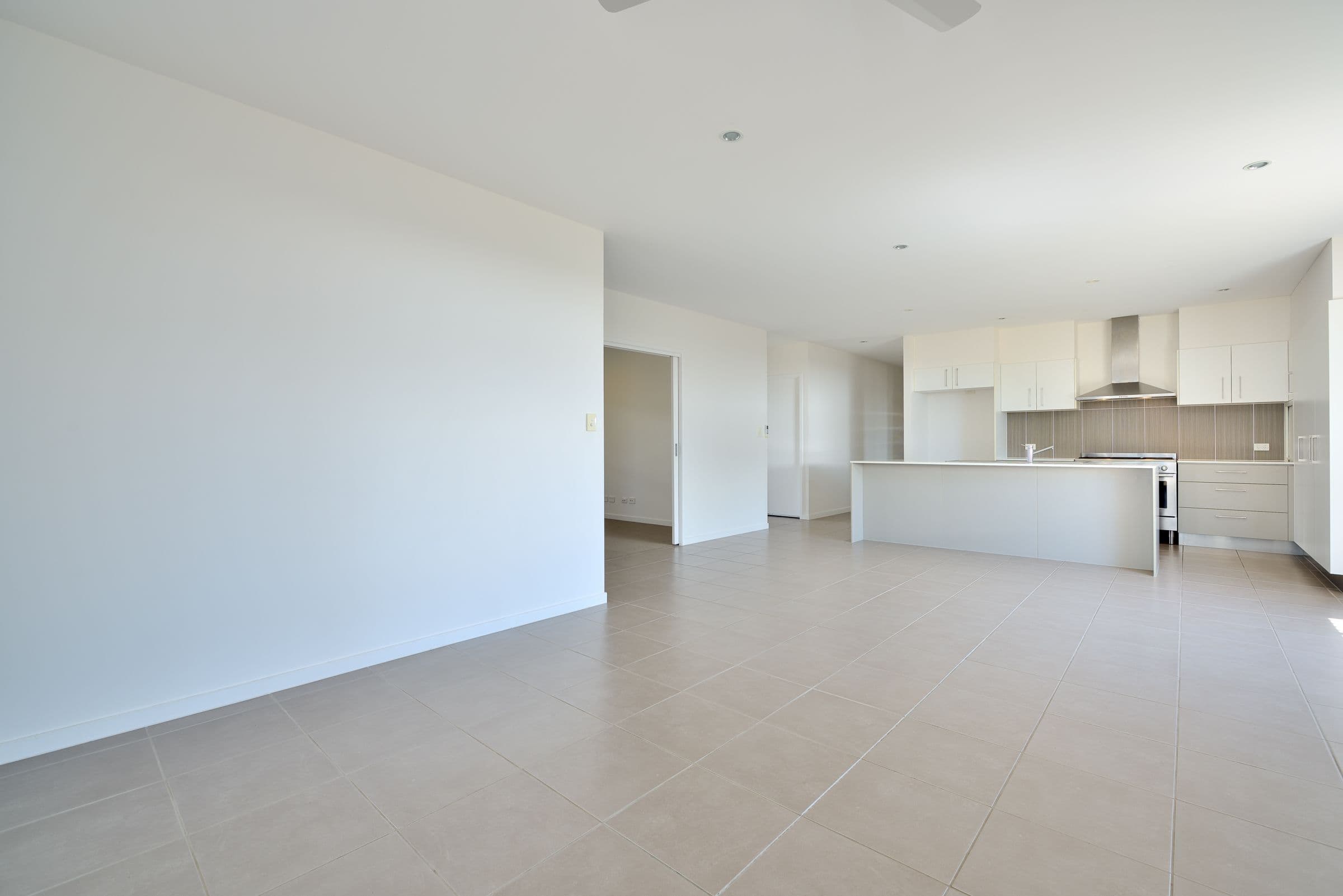 66 Iris Road, Kirkwood QLD 4680, Kirkwood - Thumbnail 2