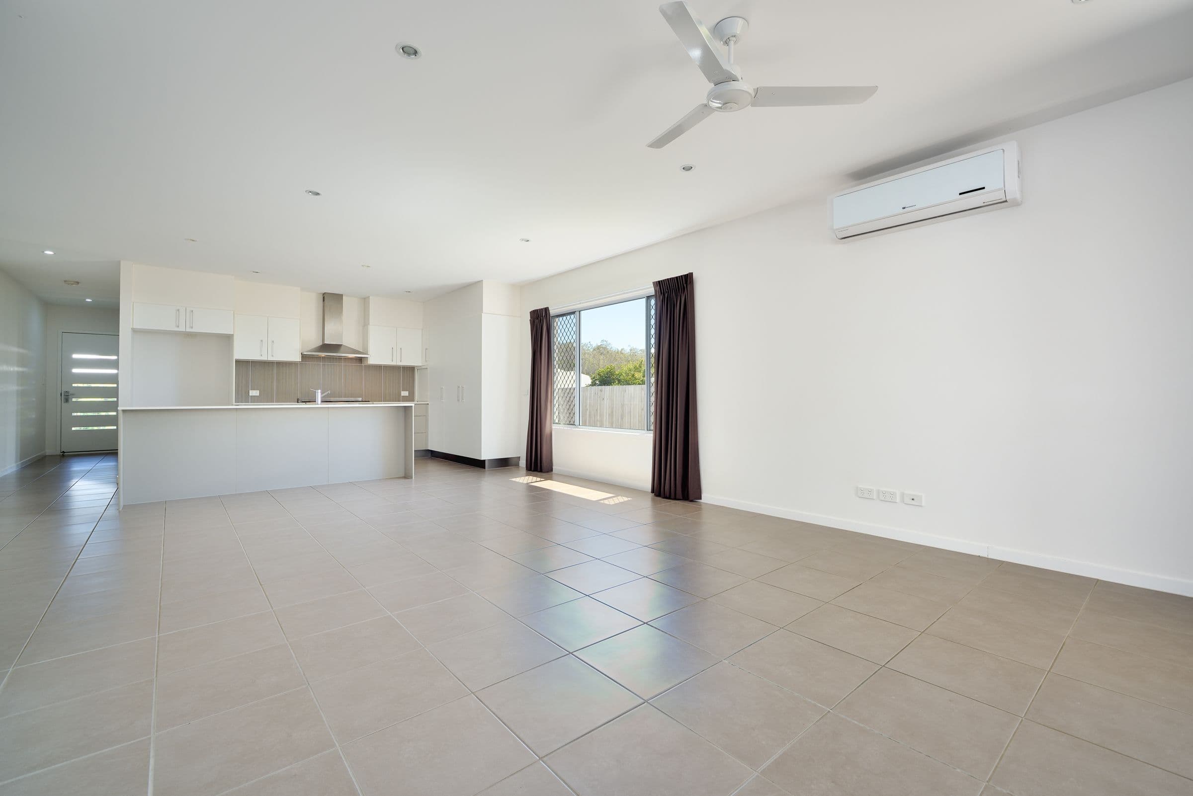 66 Iris Road, Kirkwood QLD 4680, Kirkwood - Thumbnail 3