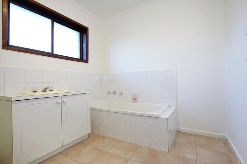 17  Van Ness Avenue, MORNINGTON VIC 3931, Mornington - Thumbnail 8