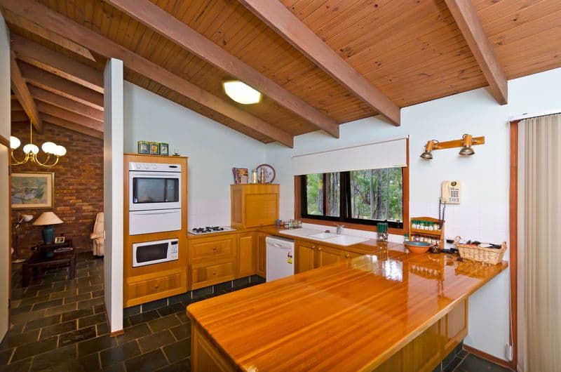18 Carapook Crescent, TALLEBUDGERA QLD 4228, Tallebudgera - Thumbnail 5
