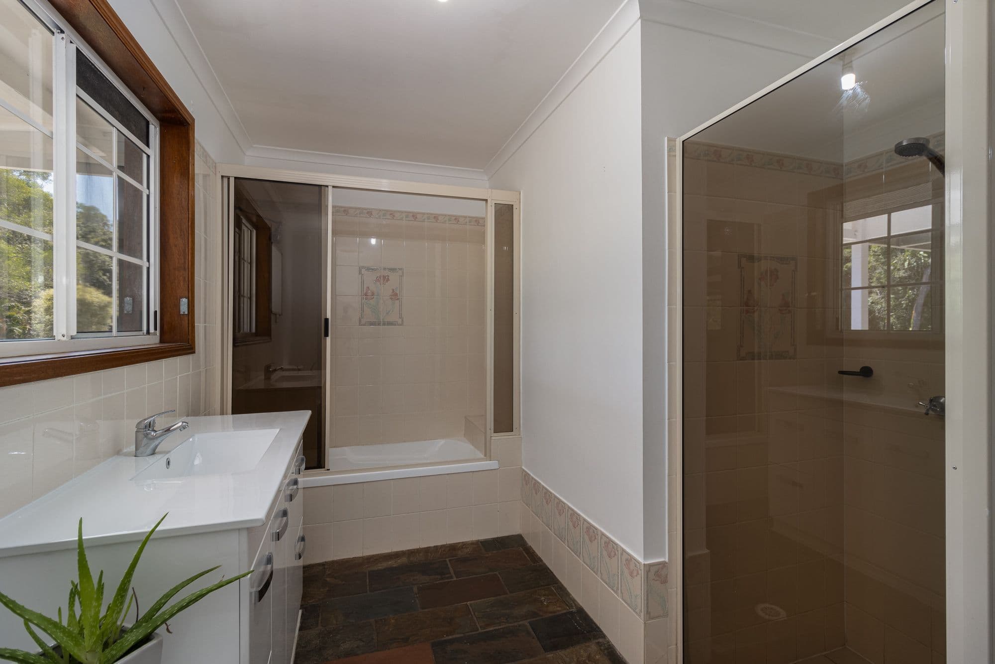 16 Mitchell Avenue, Craignish QLD 4655, Craignish - Thumbnail 7