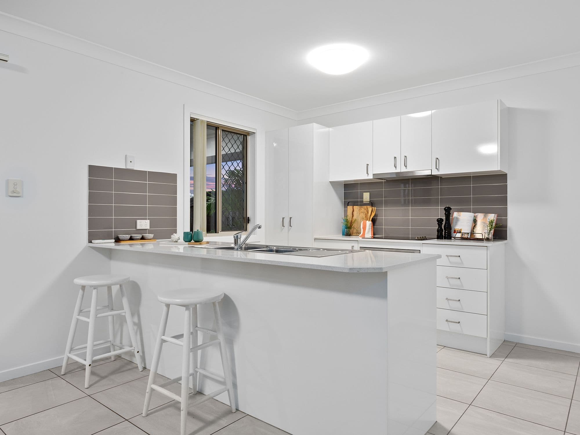 18 Pleasant Street, South Ripley QLD 4306, South Ripley - Thumbnail 6