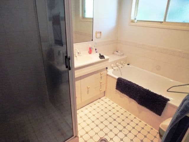 27 Charles Avenue, GOONDIWINDI QLD 4390, Goondiwindi - Thumbnail 5