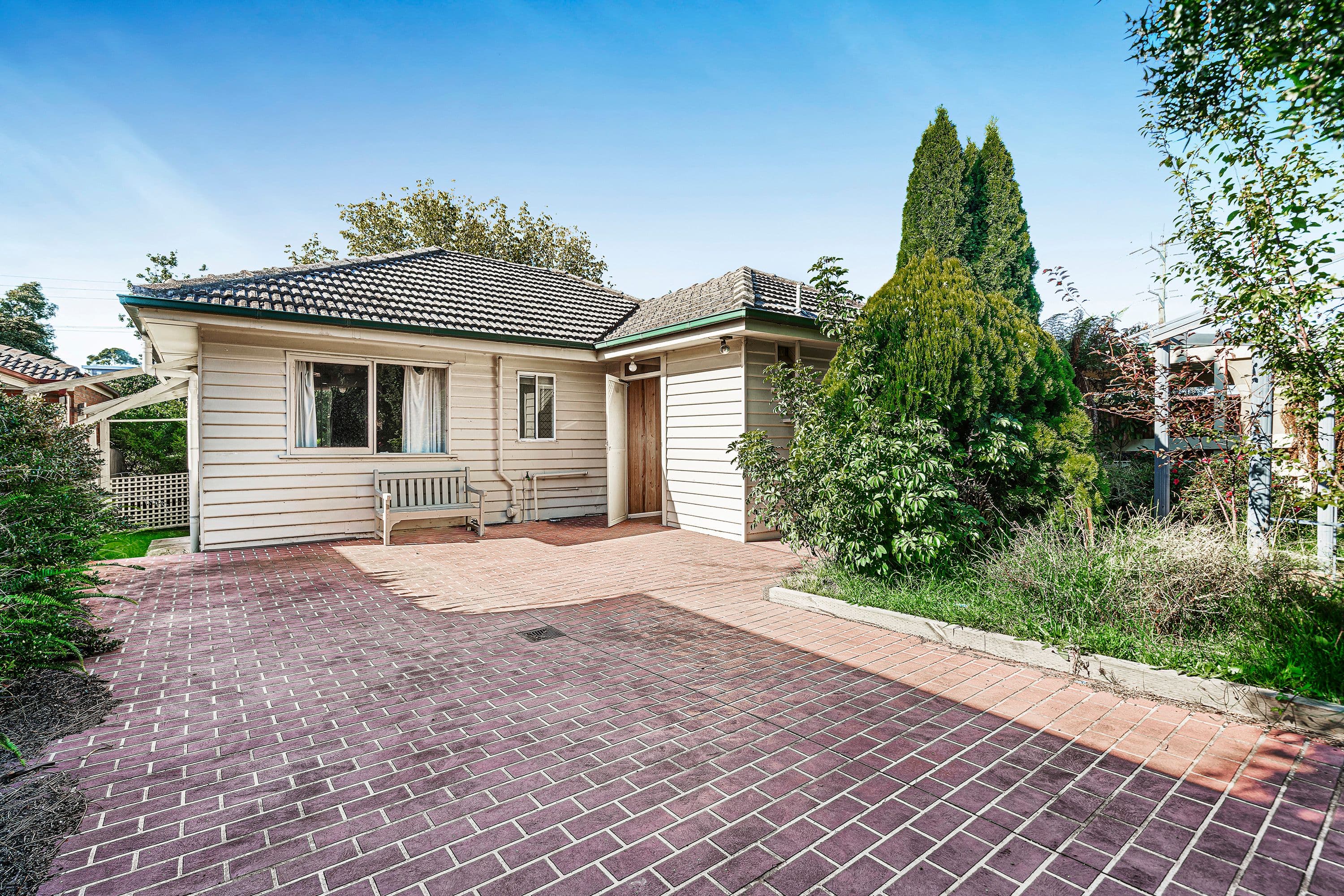 18 Montclair Avenue, Glen Waverley VIC 3150, Glen Waverley - Image 1